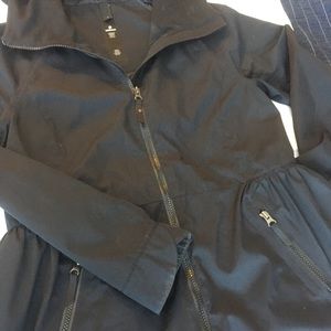 Lululemon rain for daze rain jacket